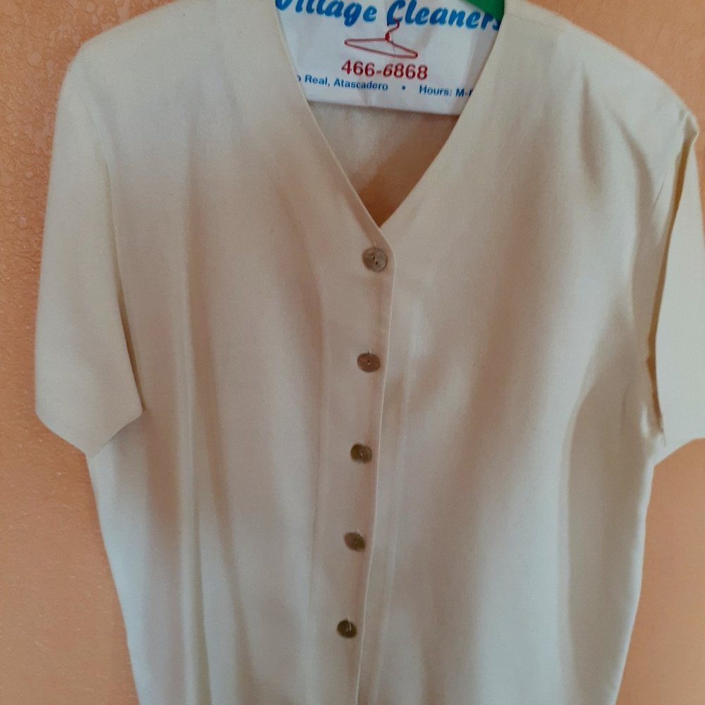 Milano Design 100% silk beige blouse-hardly worn - runs large